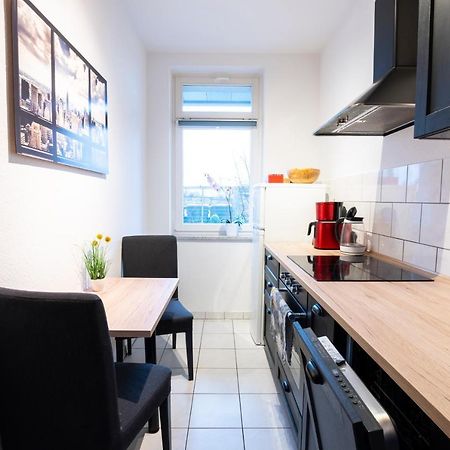 Mein Bruehl-Stadtmitte, Fusslaeufig Zur Tu Und Bibliothek Apartment Chemnitz Luaran gambar