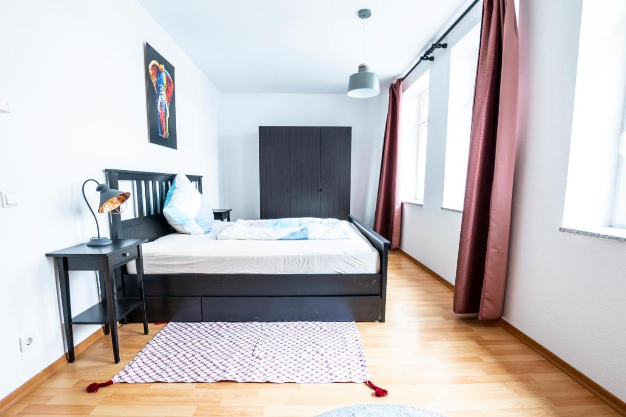 Mein Bruehl-Stadtmitte, Fusslaeufig Zur Tu Und Bibliothek Apartment Chemnitz Luaran gambar