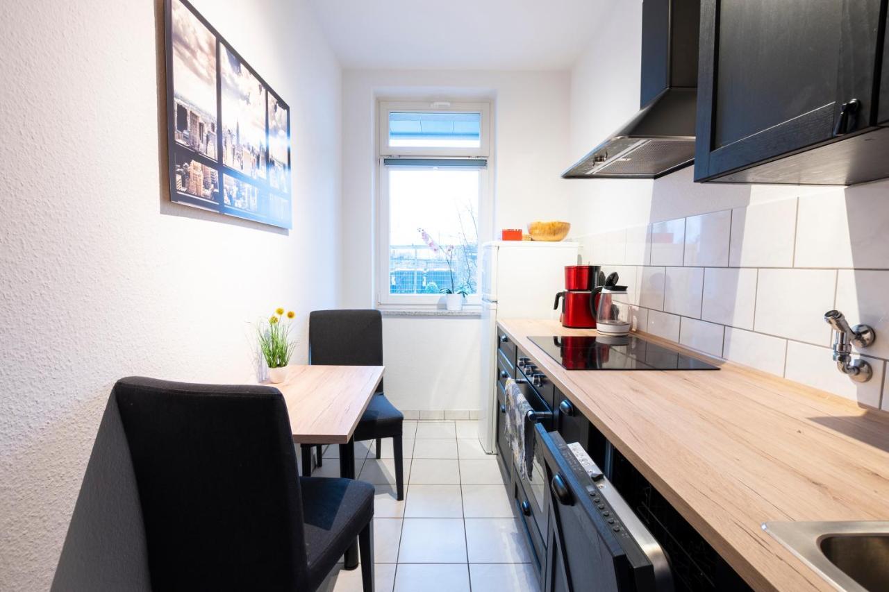 Mein Bruehl-Stadtmitte, Fusslaeufig Zur Tu Und Bibliothek Apartment Chemnitz Luaran gambar